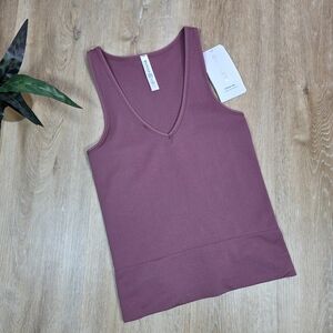🆕️Athleta Aurora Deep V-Neck Ribbed Mauve Tank Top XS